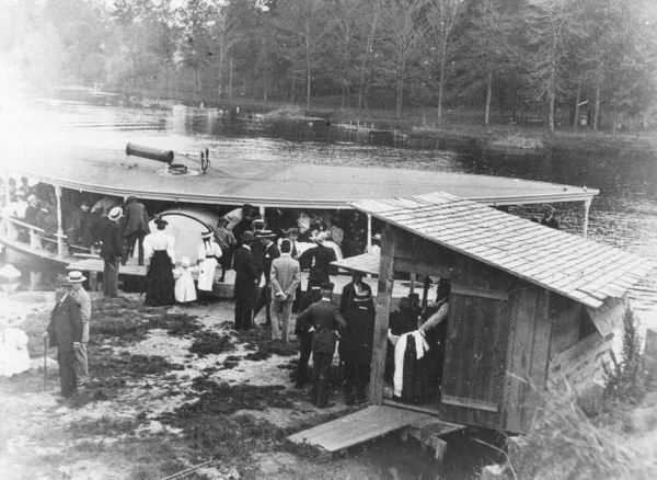 Waverly Park - Steamboat Dock (newer photo)